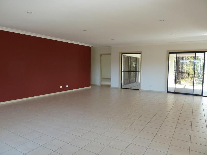 6  The GroveTallwoods Vlge, Hallidays Point NSW 2430