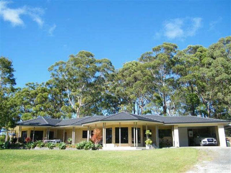 9  Headland Dr, Hallidays Point NSW 2430