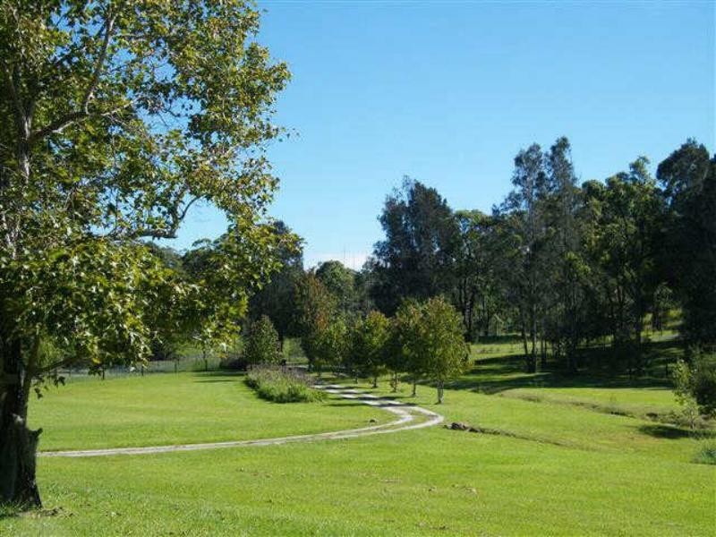 9  Headland Dr, Hallidays Point NSW 2430