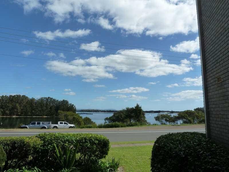 2/76-80 Little  St, Forster NSW 2428