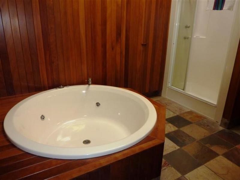 5 Figtree Dr, Diamond Beach NSW 2430