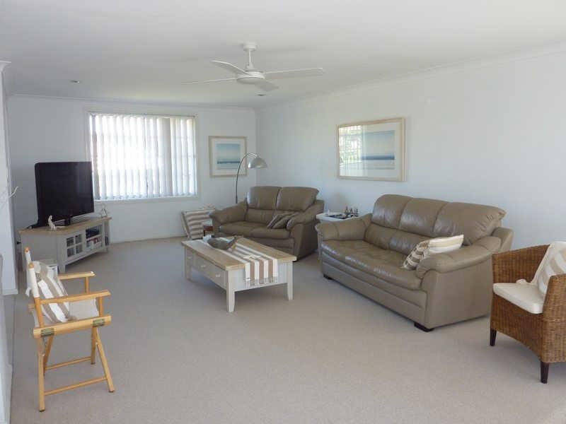 11  Churchill Rd, Forster NSW 2428