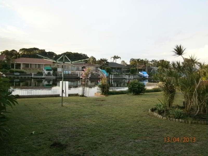 9 Friendship  Key, Forster NSW 2428