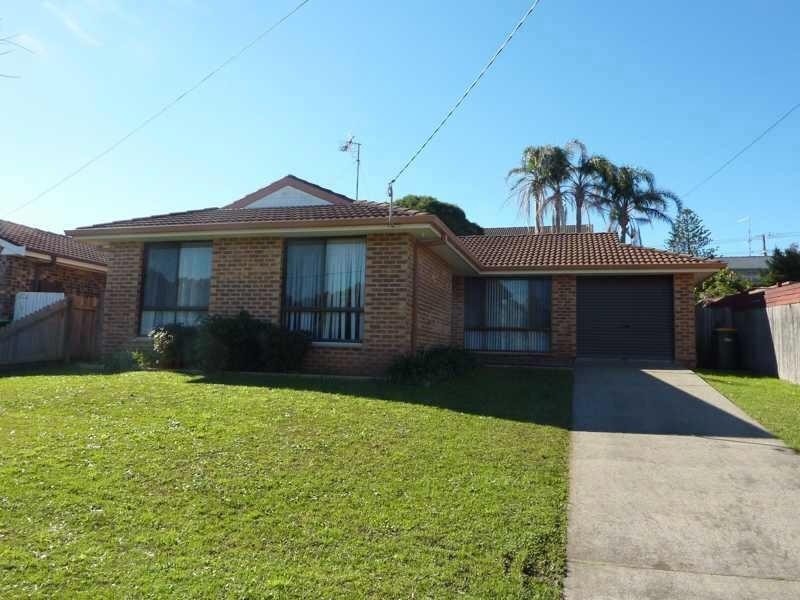 20  Burrawan Cl, Forster NSW 2428