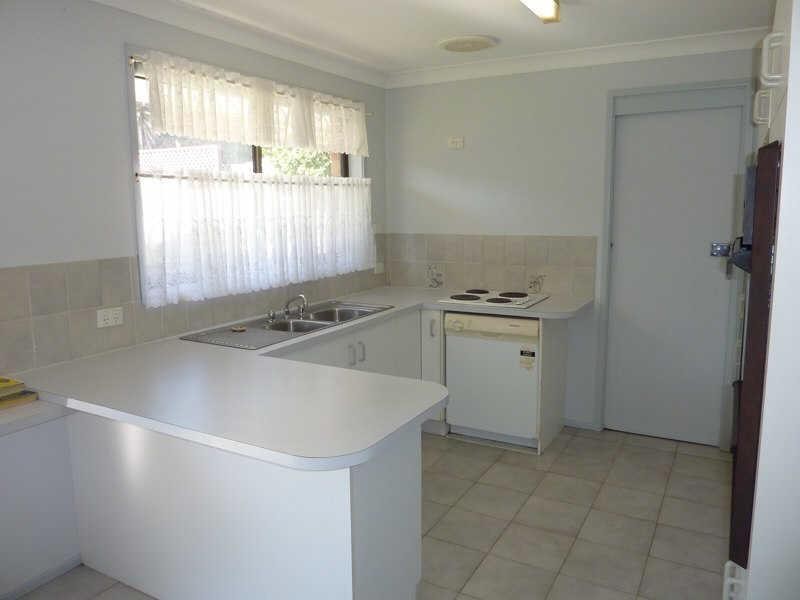 20  Burrawan Cl, Forster NSW 2428