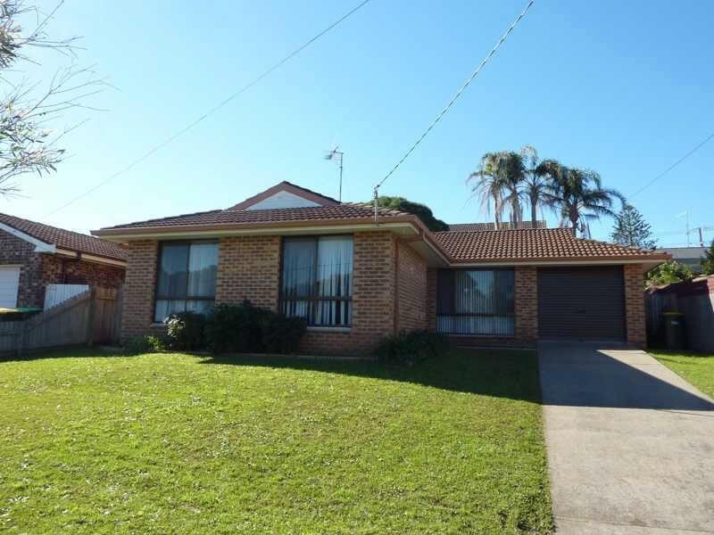 20  Burrawan Cl, Forster NSW 2428