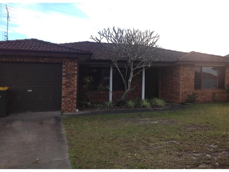 17 Victor Ave, Forster Keys NSW 2428