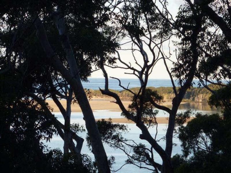 5  Lauff Rd, Smiths Lake NSW 2428