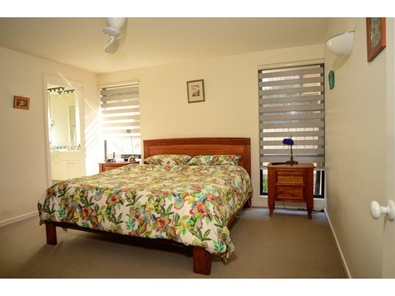 7 Zamia Pl, Forster NSW 2428