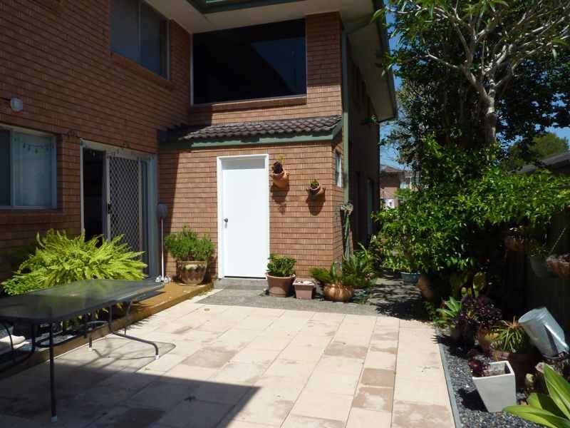 2/9 Swan Lake, Baird St, Tuncurry NSW 2428