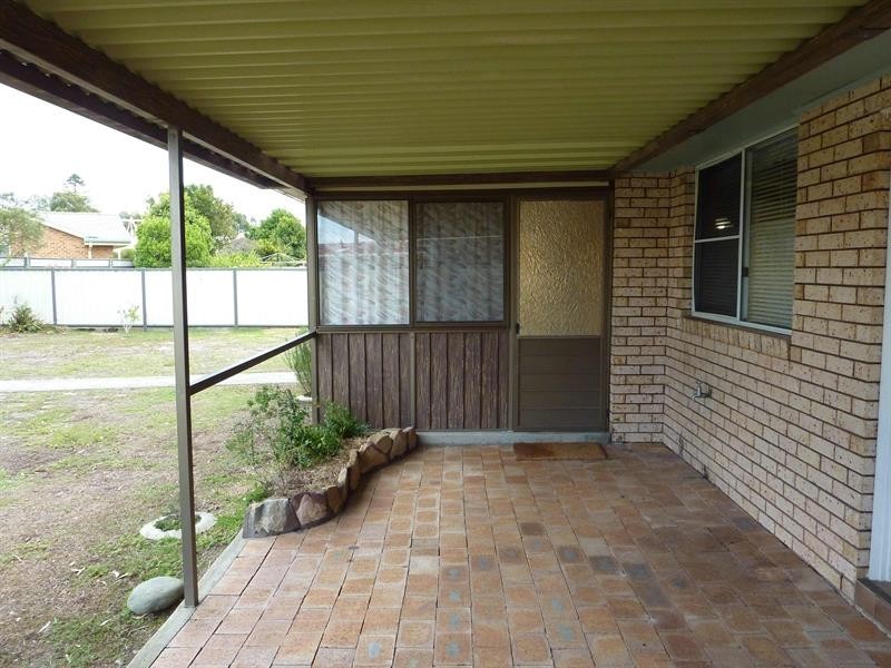 10 Flora Pde, Tuncurry NSW 2428