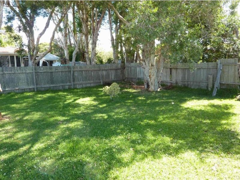 3  Arlington Pl, Forster NSW 2428