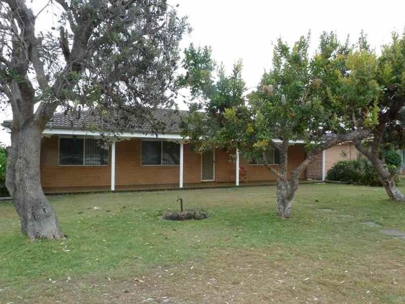 68 Underwood Rd, Forster NSW 2428