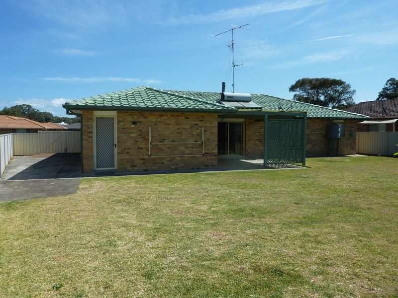 3 Argo Pl, Forster NSW 2428