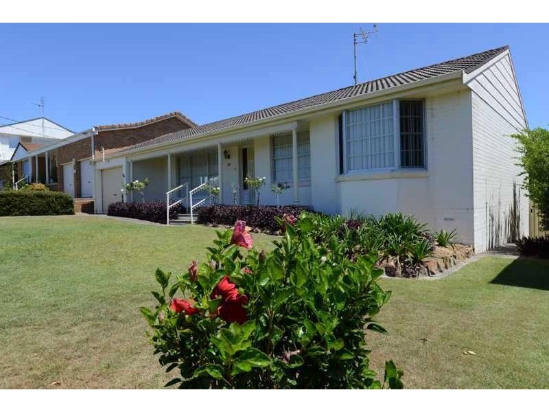 14 Churchill Rd, Forster NSW 2428
