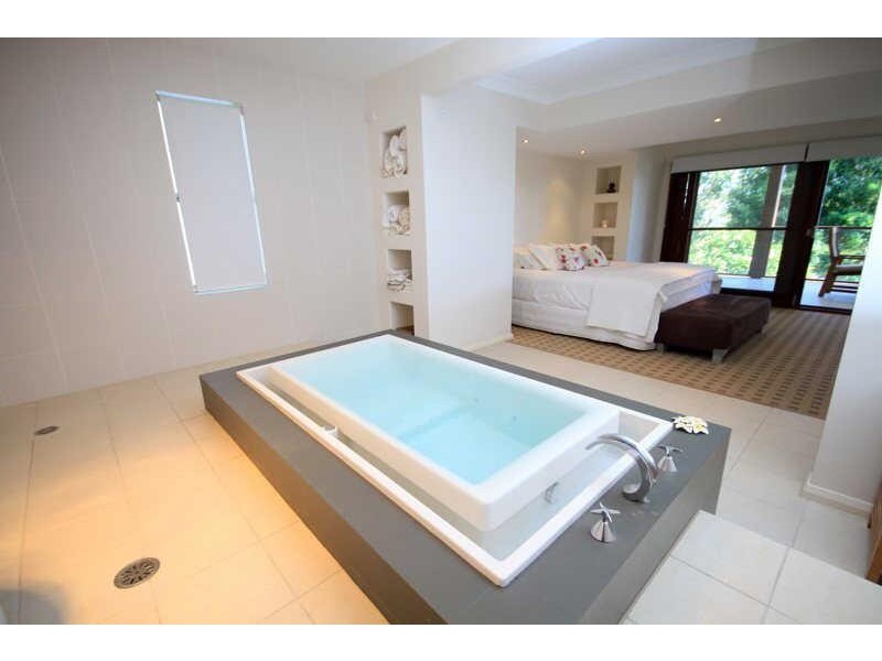 99  Green Point Dr, Green Point NSW 2428