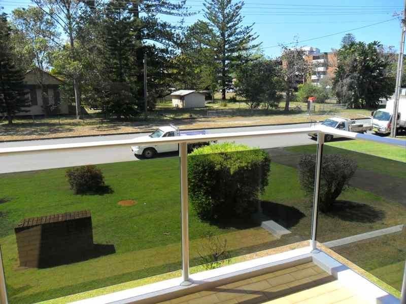 1/12 Taree St, Tuncurry NSW 2428