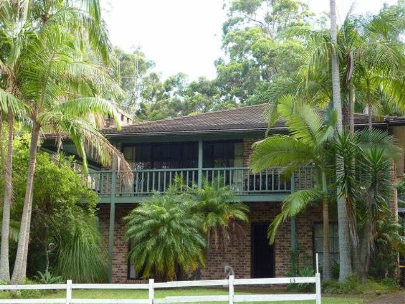 13  The Lakes Way, Tarbuck Bay NSW 2428