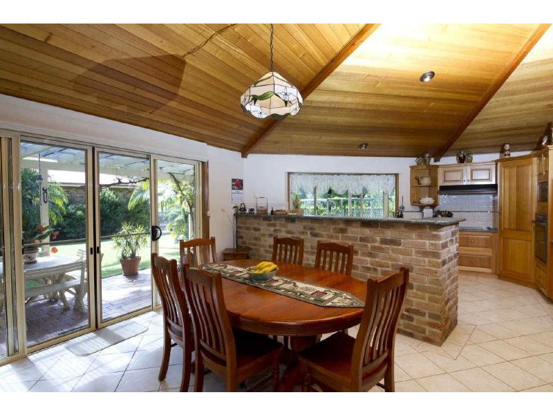 4  Gunsynd Cl, Tuncurry NSW 2428