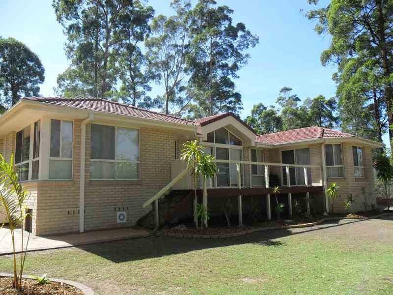 6  Hilltop Pkwy, Tallwoods Village NSW 2430
