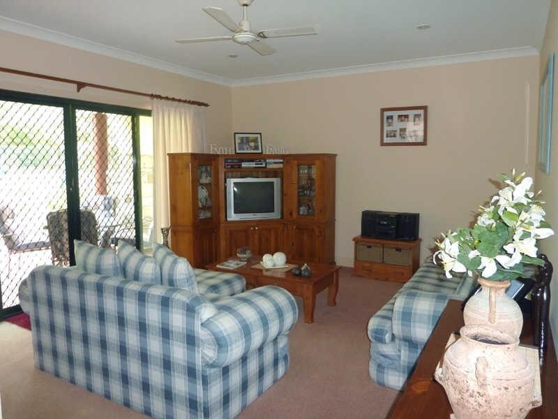 18/2  Breese Pde, Forster NSW 2428