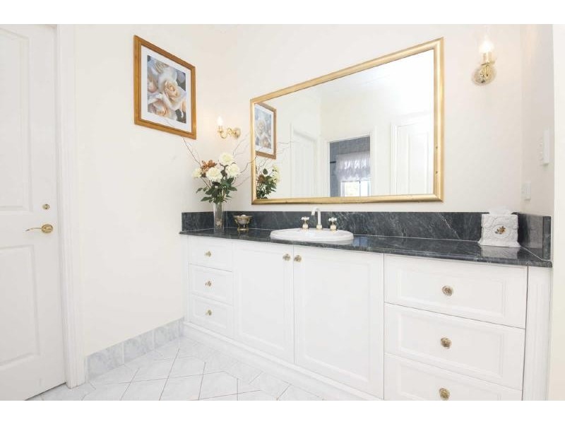 24  Supply Ave, Forster NSW 2428