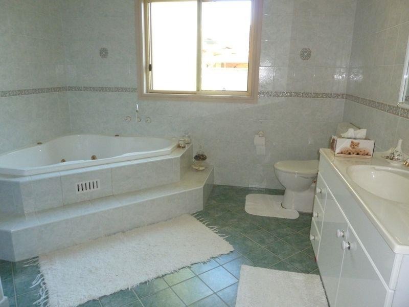 7  Livistona Dr, Forster NSW 2428