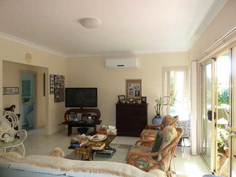 7  Livistona Dr, Forster NSW 2428