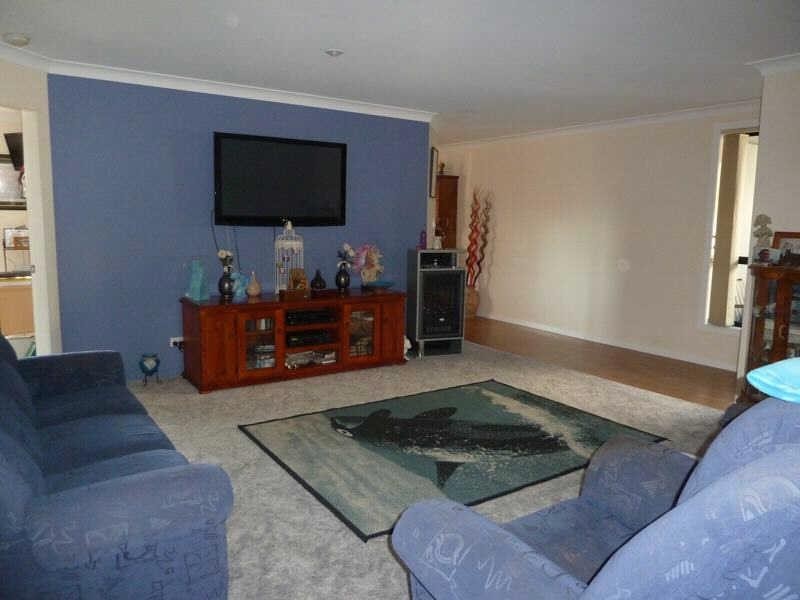 2/5  Chusan Pl, Forster NSW 2428