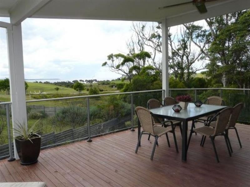 15  Twilight Cl, Hallidays Point NSW 2430