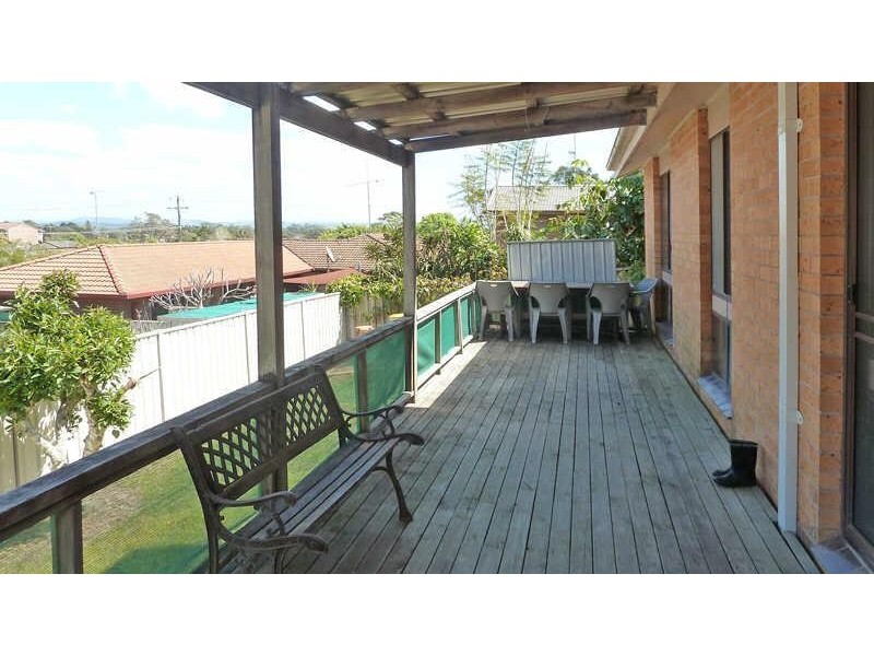 25  Surfview Ave, Forster NSW 2428