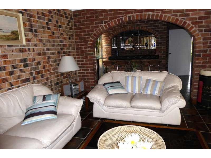 17  Cavill Ave, Forster NSW 2428