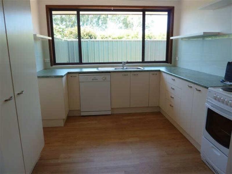 3/10  Cross St, Forster NSW 2428