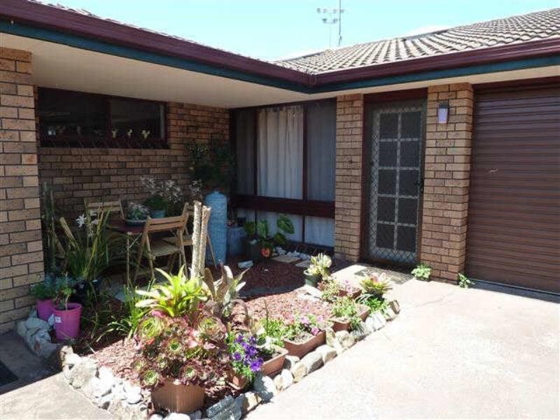 3/10  Cross St, Forster NSW 2428
