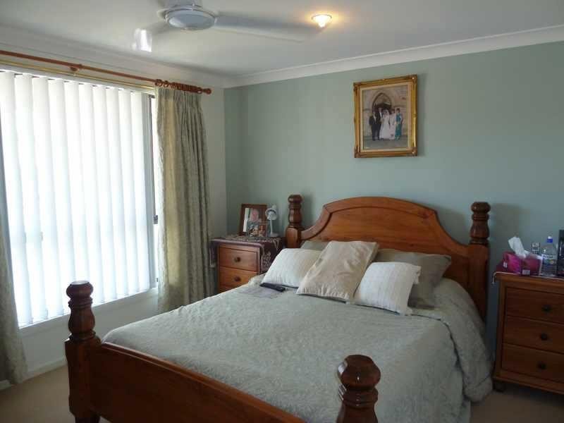 2  Arenga Cct, Forster NSW 2428