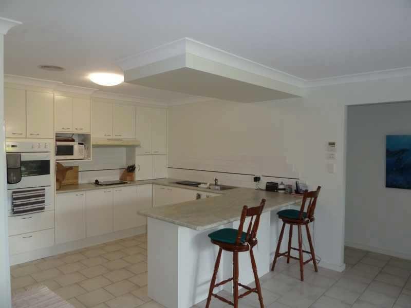 2  Arenga Cct, Forster NSW 2428