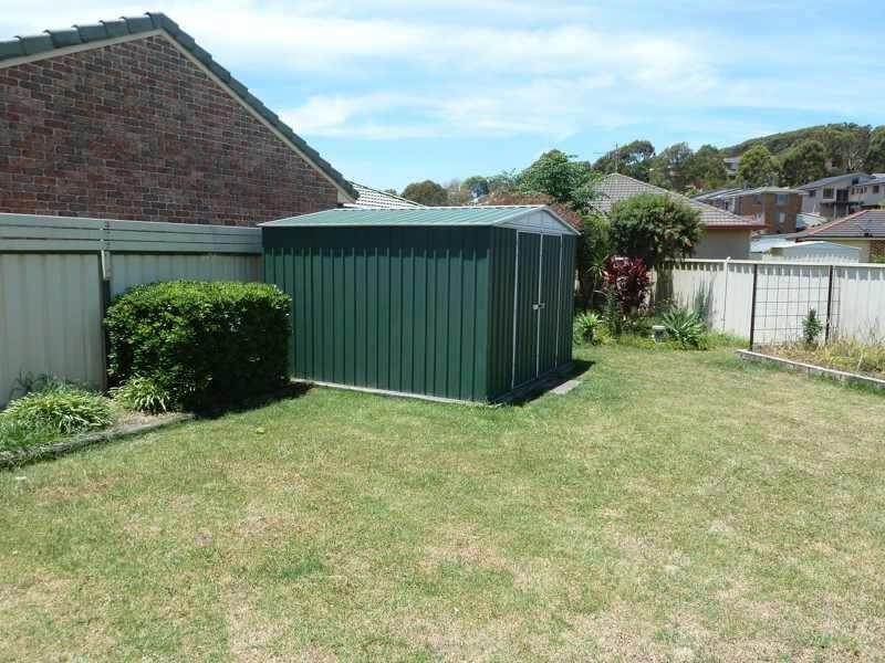 2  Arenga Cct, Forster NSW 2428