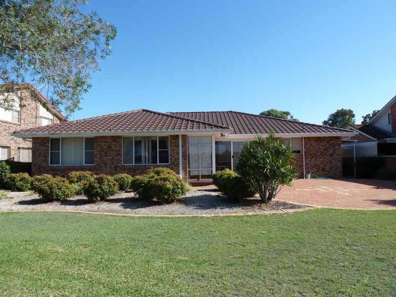 110  Taree St, Tuncurry NSW 2428