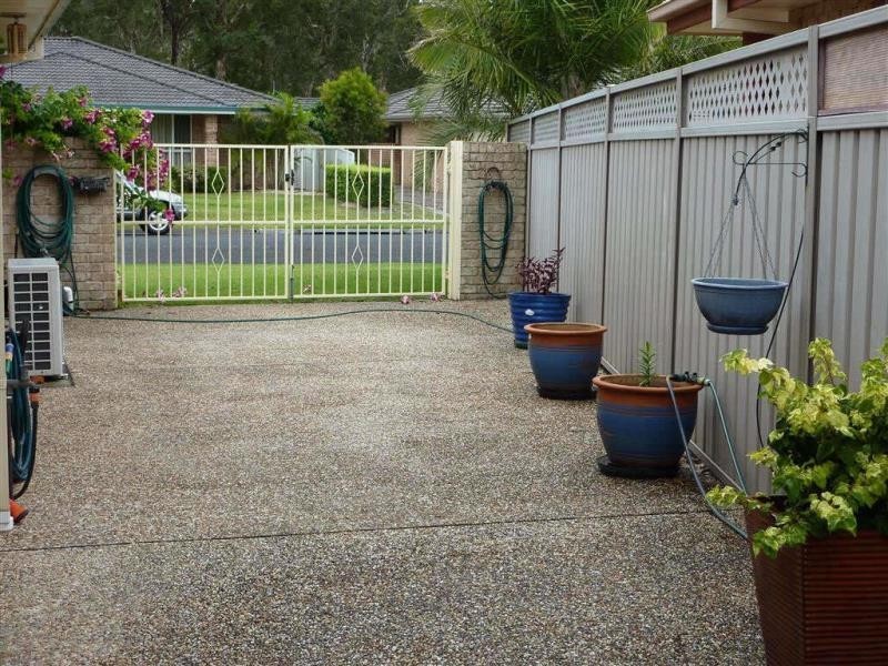 51 Amanda Cres, Forster NSW 2428