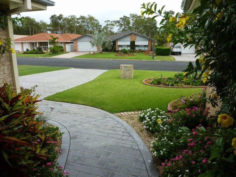 51 Amanda Cres, Forster NSW 2428