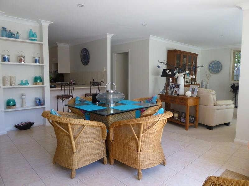 2/1  Ballingal Way, Forster NSW 2428