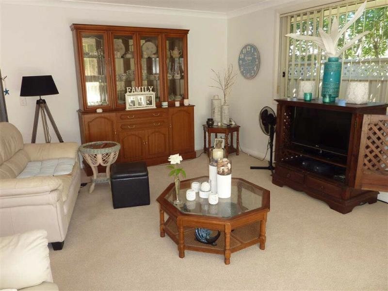 2/1  Ballingal Way, Forster NSW 2428