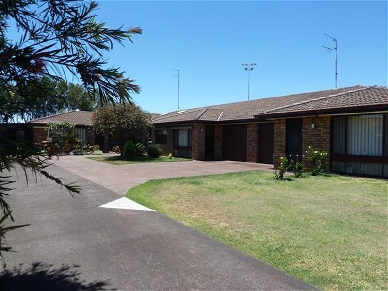 3/10 Cross  St, Forster NSW 2428