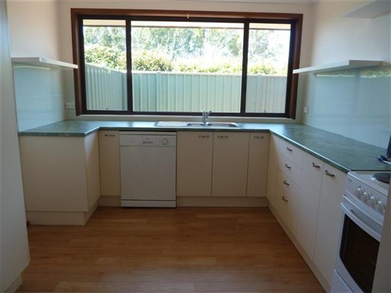 3/10 Cross  St, Forster NSW 2428