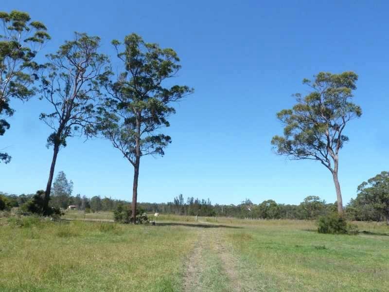 100  Blackbutt Dr, Failford NSW 2430