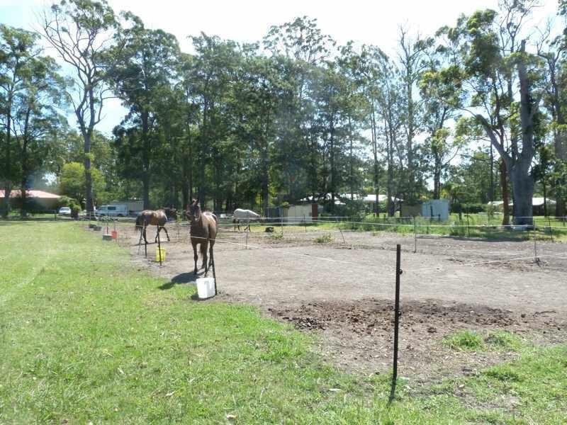 100  Blackbutt Dr, Failford NSW 2430