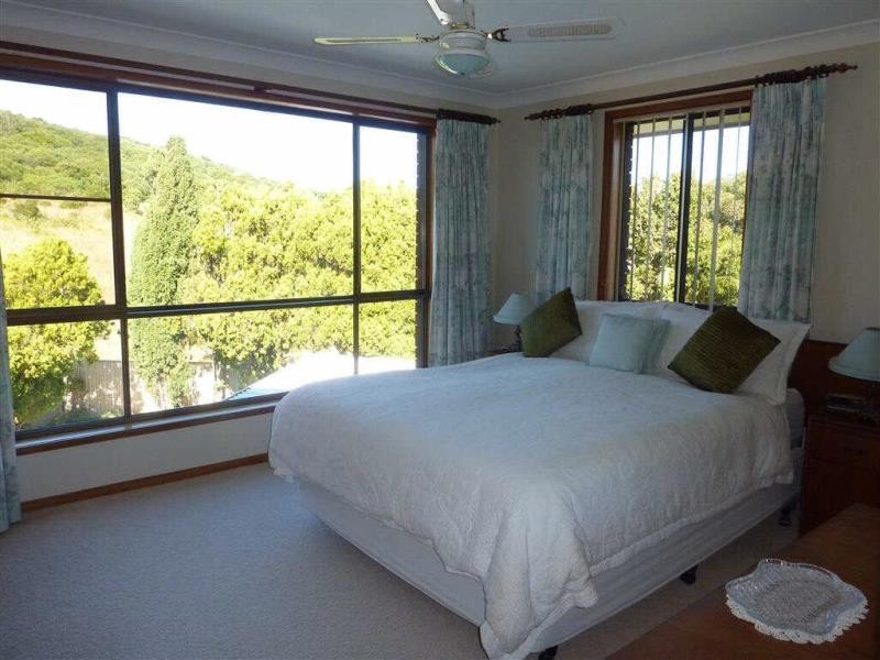 81 Lakeview Cres, Forster NSW 2428