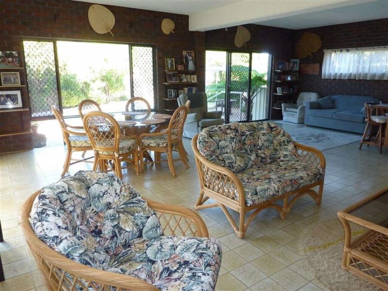 81 Lakeview Cres, Forster NSW 2428