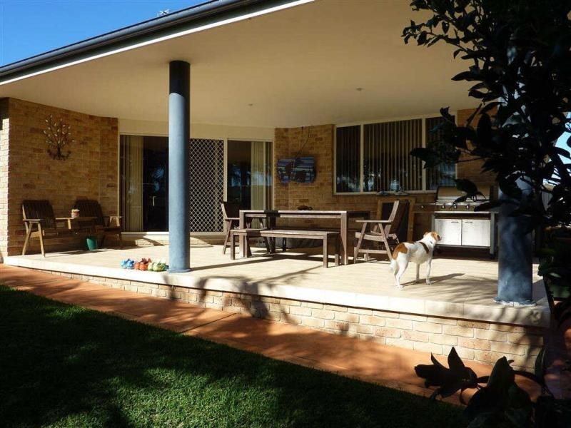 15  Leonardo Ave, Forster NSW 2428