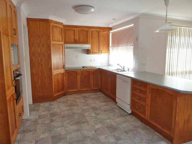 17  Greenview Cl, Forster NSW 2428